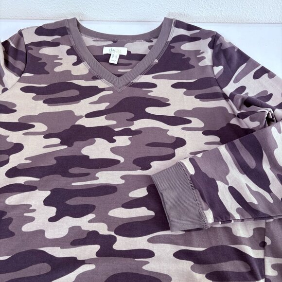 Denim & Co Active Camo French Terry Tunic Top Size L Gray Pockets Long Sleeve - Picture 10 of 13